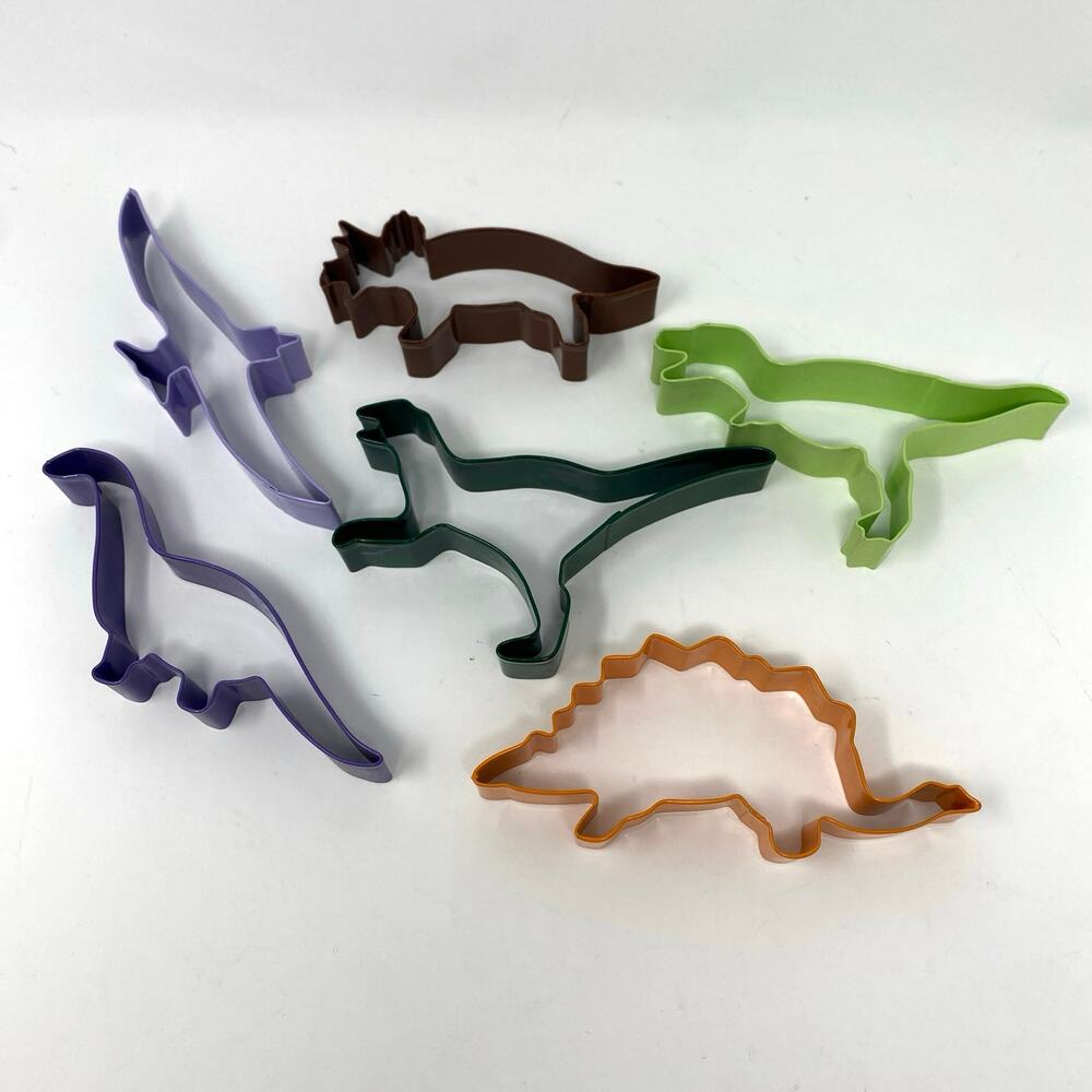Dinosaur cookie cutters Brontosaurus Velociraptor T-Rex Stegosaurus Triceratops